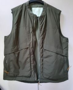 New Sleeveless jacket with tag