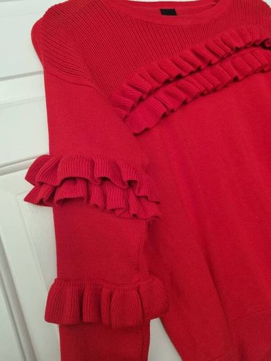 Red jumper Frill detail