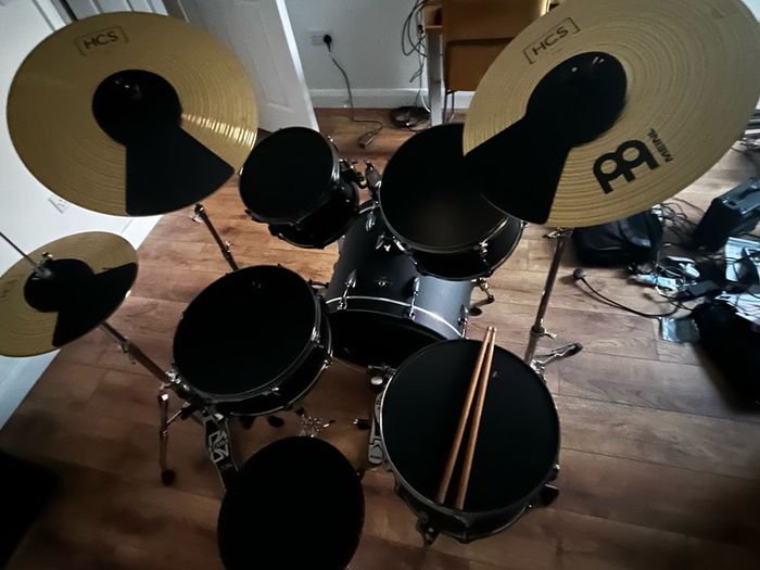 Tama Imperialstar five piece Drum Kit with Crash/Ride/Hi-Hat Symbals. Vic Firth Mute Pads included