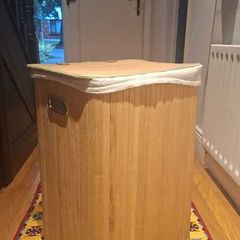 Bamboo laundry basket with lid