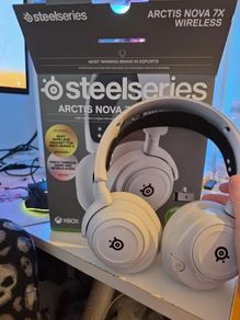 Arctis Nova7X Wireless headphones