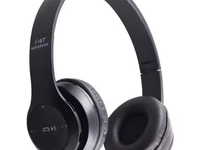 Wireless Headphones - Brad New and in box