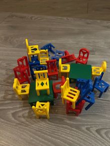 Chairs and tables stack game