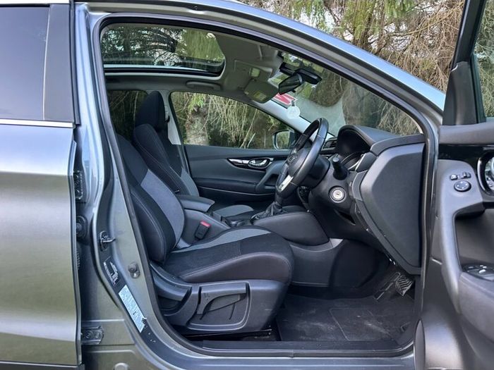 Nissan Qashqai 1.5 Diesel Automatic  LOW MILEAGE