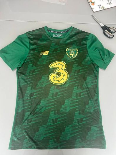 Republic of Ireland 19/20 Training Shirt M