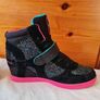skechers hydee hytops plus 2  Size 4 eu 37 black sparkle in excellent condition Image 8