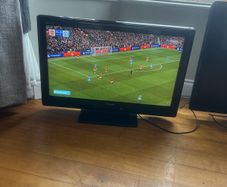 32" Toshiba tv