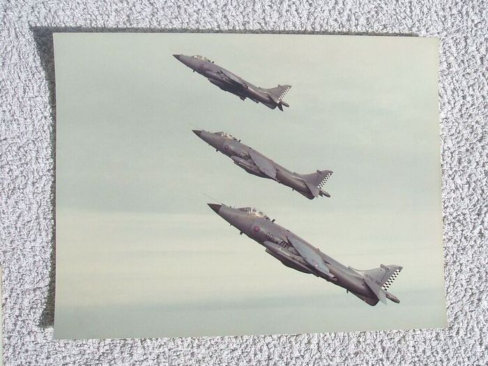 ROYAL NAVY (photoprints x 5) - Sea Harrier fighter jets, F174 Frigate & aircraft carrier deck with aircraft (1980's / 1990's)