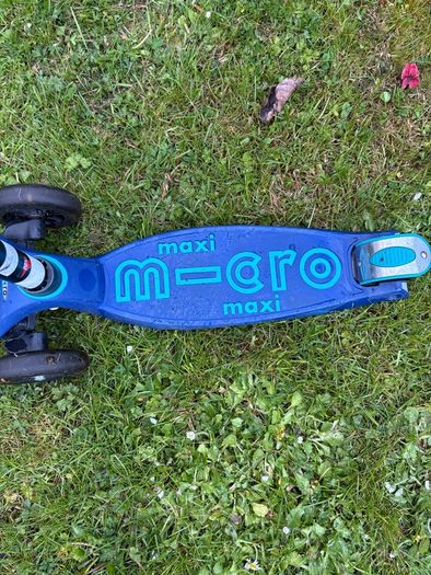 Micro Kid's Adjustable Height scooter