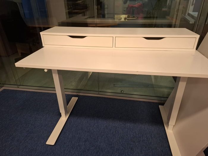 6 Office Desks 100 euro each