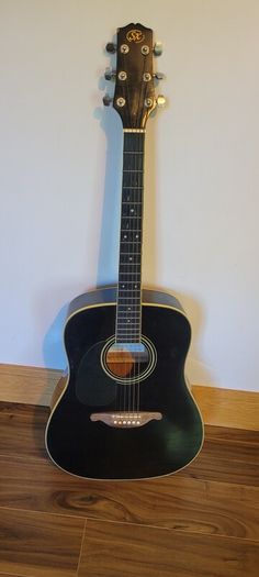 left hand guitar & case