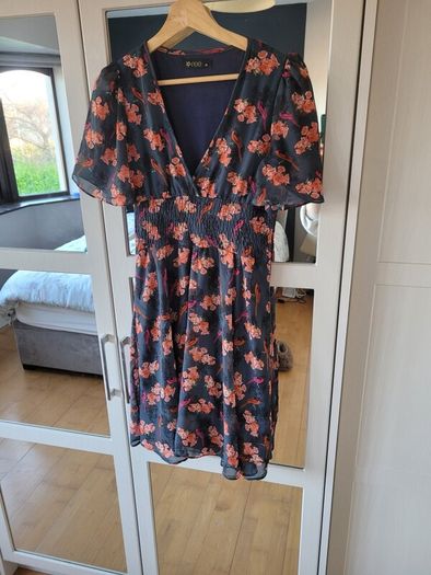 Ladies Rise Dress