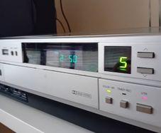 Panasonic NV-7200-B Top Loading Hi End Hi Spec Vintage VHS Video Cassette Recorder From 1981/1982.