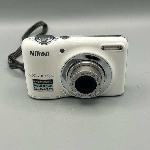 Nikon Coolpix L25 10.1MP Digital Camera White