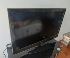 Lg 32" Hd Led Tv - Multiple Hdmi/usb/scart, Excellent Condition