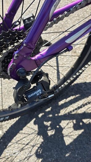 Giant 24" Hybrid Bike  8 Speed