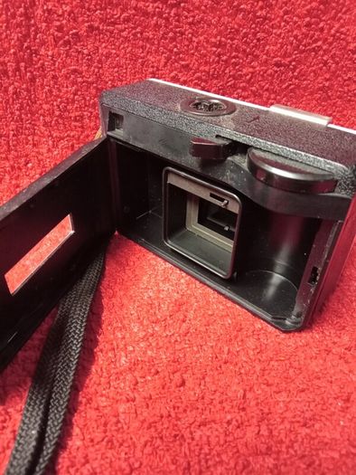 Vintage Kodak Instamatic 77X  Camera
