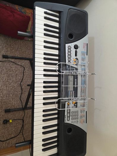 Yamaha PSR-175 Keyboard with Stand