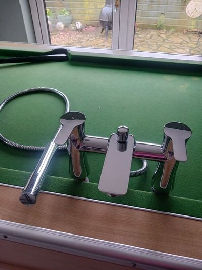 shed clearance bathroom items