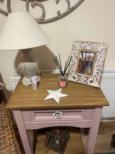 Side Table/ Lamp Stand
