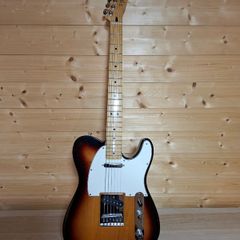 Fender Telecaster 3-Colour Sunburst  Maple Neck + Hard Case