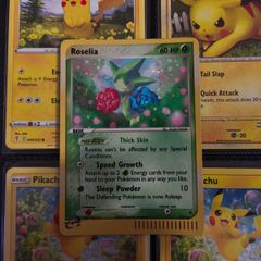 Roselia ! Holo Rare ! from EX Dragon Set ! 2003 ! Vintage Pokemon Card !