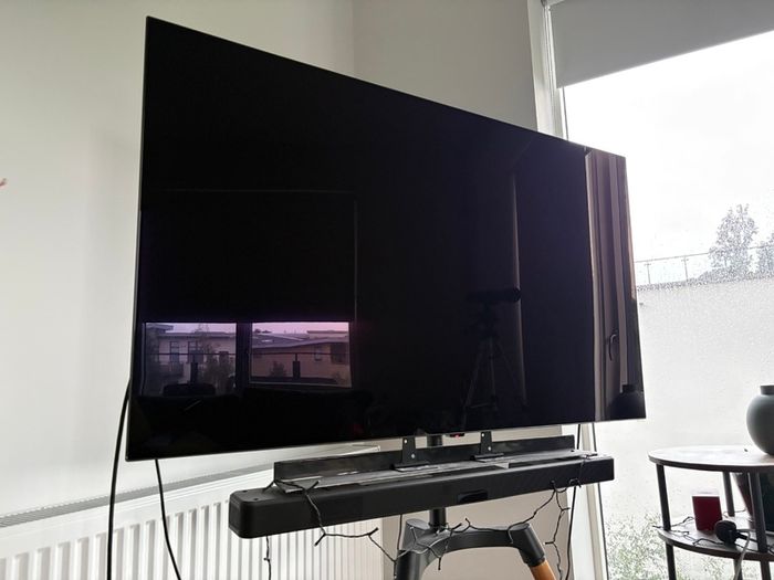 Lg Tv With Sound Bar - Oled55cs6la