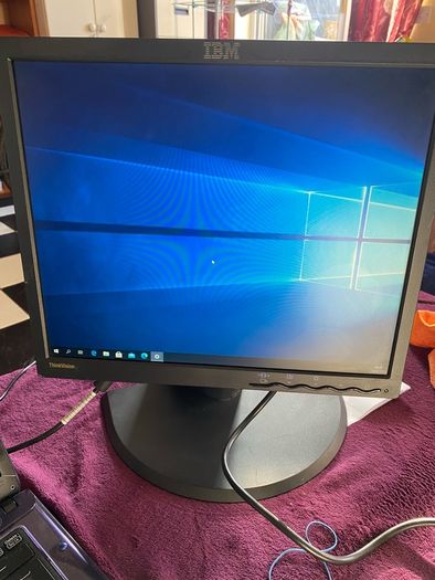 Sony Vaio i3 processor Laptop for sale + 17" Lcd Monitor
