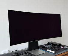 Samsung Odyssey OLED G8, 34 inch ultrawide, 3440x1440 at 175Hz.