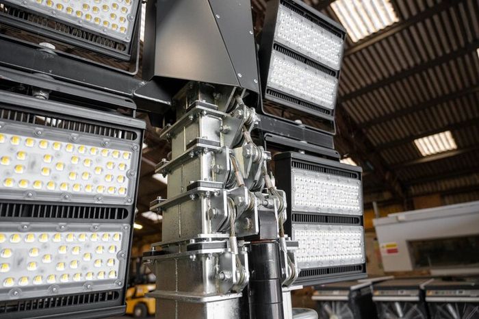 MacGen MacLite Compact LED Lighting Tower | Yanmar