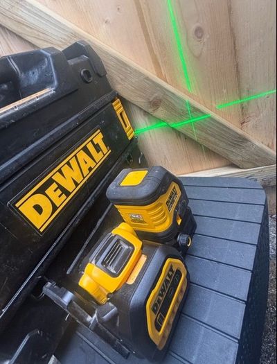 DeWALT 12V/18V Green Cross Line Laser