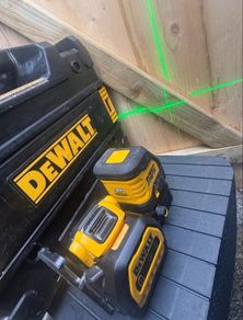 DeWALT 12V/18V Green Cross Line Laser