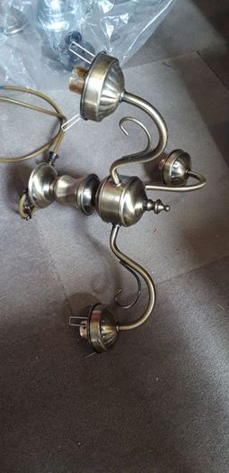 3-arm Ceiling Light Fitting.