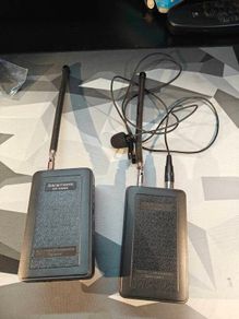 Saramonic Wireless Microphone System