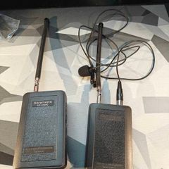 Saramonic Wireless Microphone System
