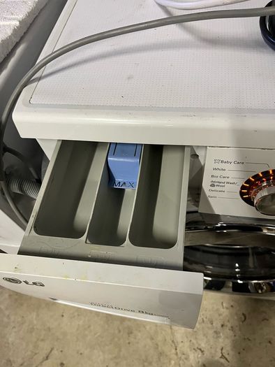 LG 8kg washing machine