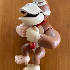 Donkey Kong Chest Beating Figure 1999