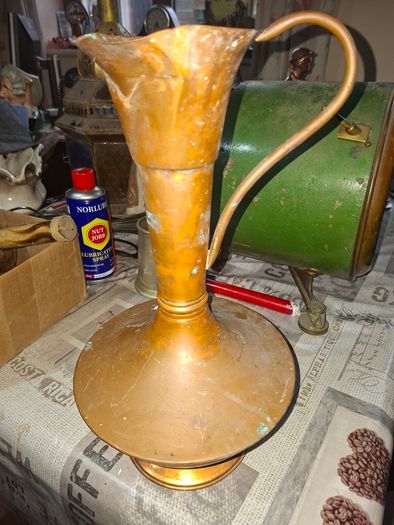 2 Large Vintage Copper Pitcher's, PRICE IS FOR 1 ONLY, Postage available or Collection