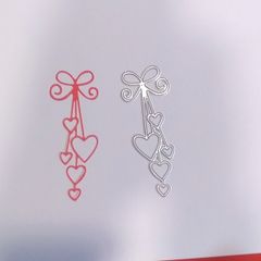 Hanging Hearts Cutting Dies