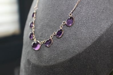 Sterling Silver (.925) Amethyst Cabochon Necklace, Graduating Design