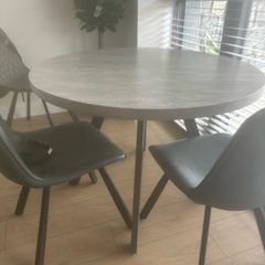 kitchen/dining room table