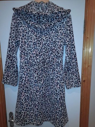 girls nightgown