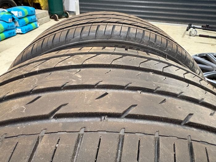 Audi 20-inch alloy wheels with Davanti tyres