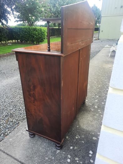 antique chest of drawers