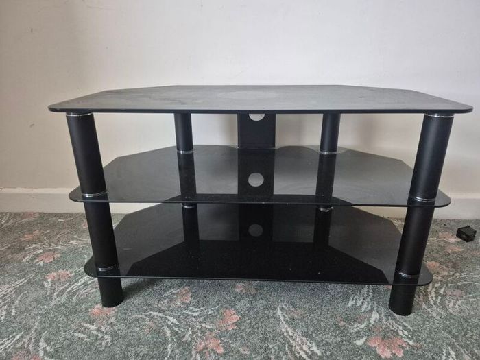 Tv stand Free