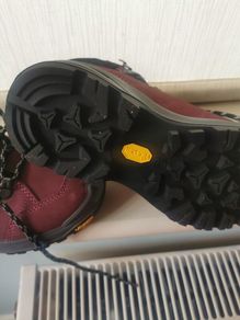 hiking boots brand