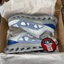 Onclouds, asics , sauconys Image 3