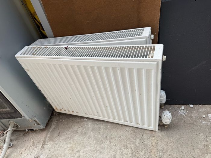 Radiators. Perfectly working condition with valves