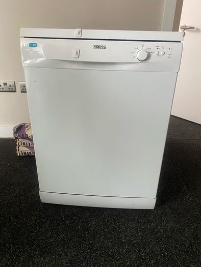 Zanussi Dishwasher