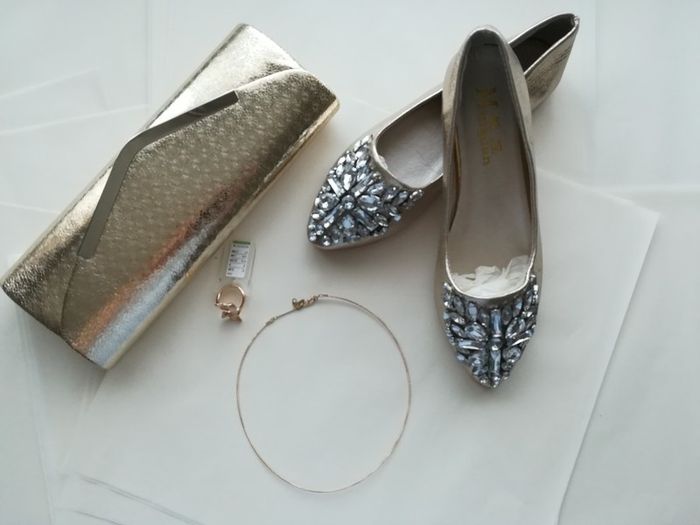 Gold Zara dress size XS(8-10) with matching heels and clutch